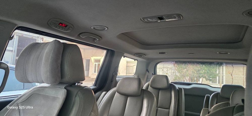 Kia carnival sotiladi