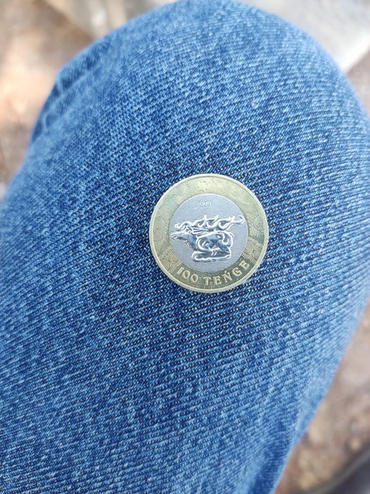 Продам Монета 100тенге