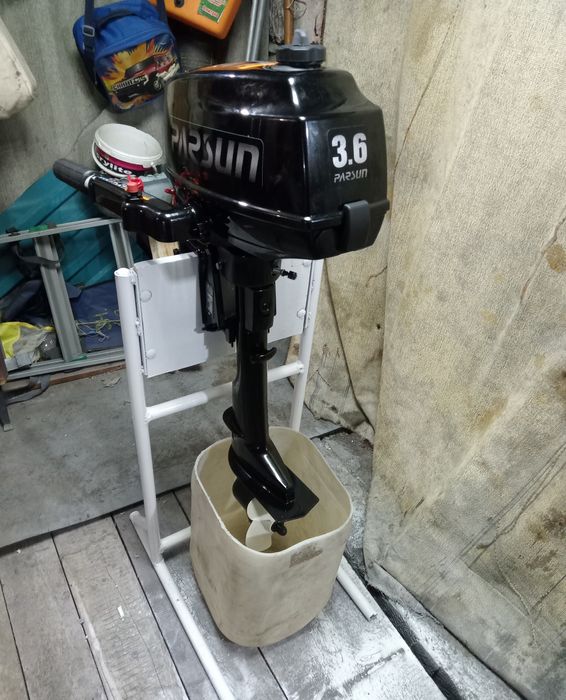 Продам  лодочный мотор  Парсун 3.6