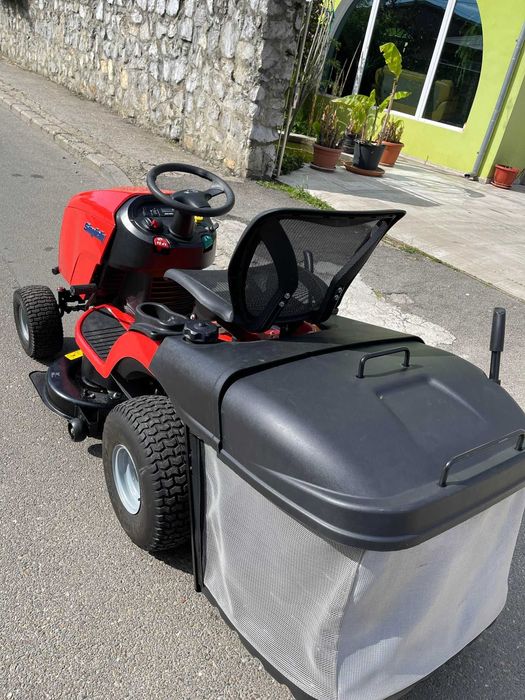 Tractoras de tuns Iarba Simplicity 22 Hp USA