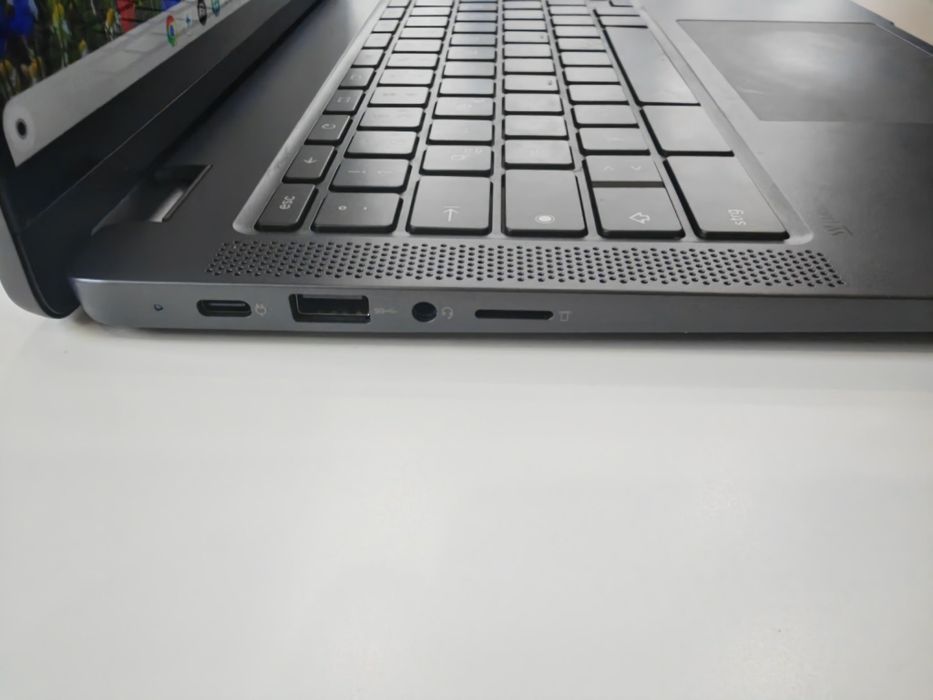 Лаптоп 2 in 1 Lenovo IP Flex 5 Chromebook 14IAU7, 14" WUXGA IPS Touch