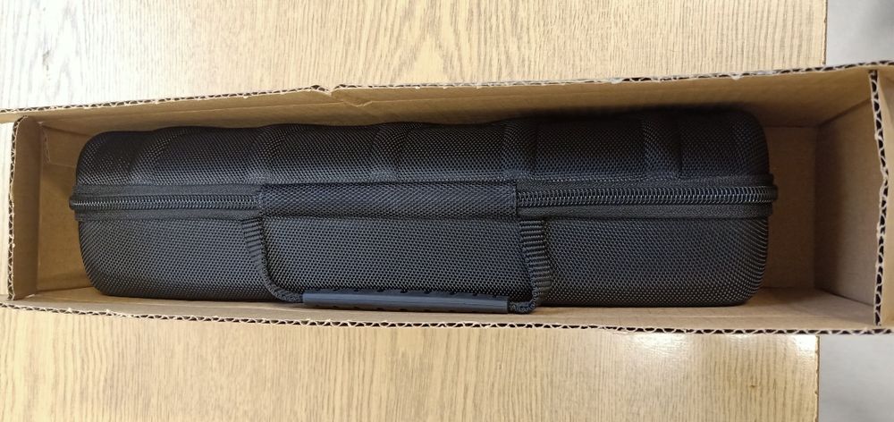 Преносим твърд калъф с цип за 5 часовника