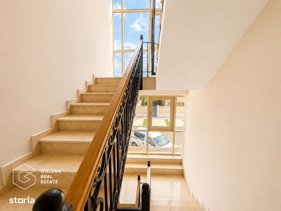 Apartament premium, zona Subcetate, 3 camere, 2 bai, loc parcare, sala