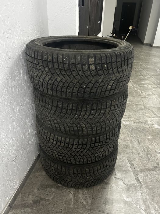 Зимние шины для автомашины