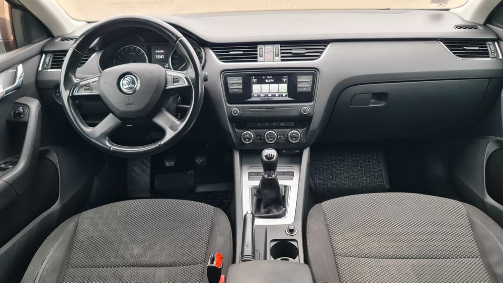 SKODA Octavia 3 berlina, motor 2.0 TDI - 150CP - an 2015 - Euro 5