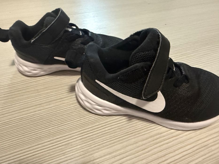 Детски маратонки NIKE