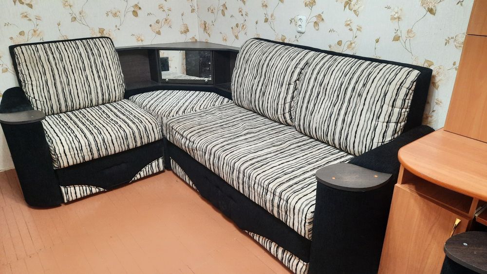 Продам диван в хорошем состоянии