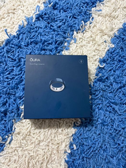 Oura Ring 4 Ceramic Midnight SIGILAT!