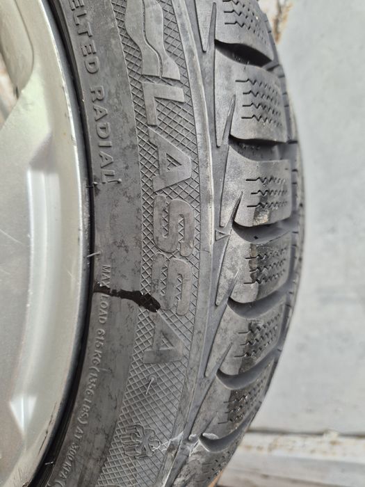 2бр зимни гуми Ласа/ 225-45-17/ 2020г/ 8.2мм грайфер/