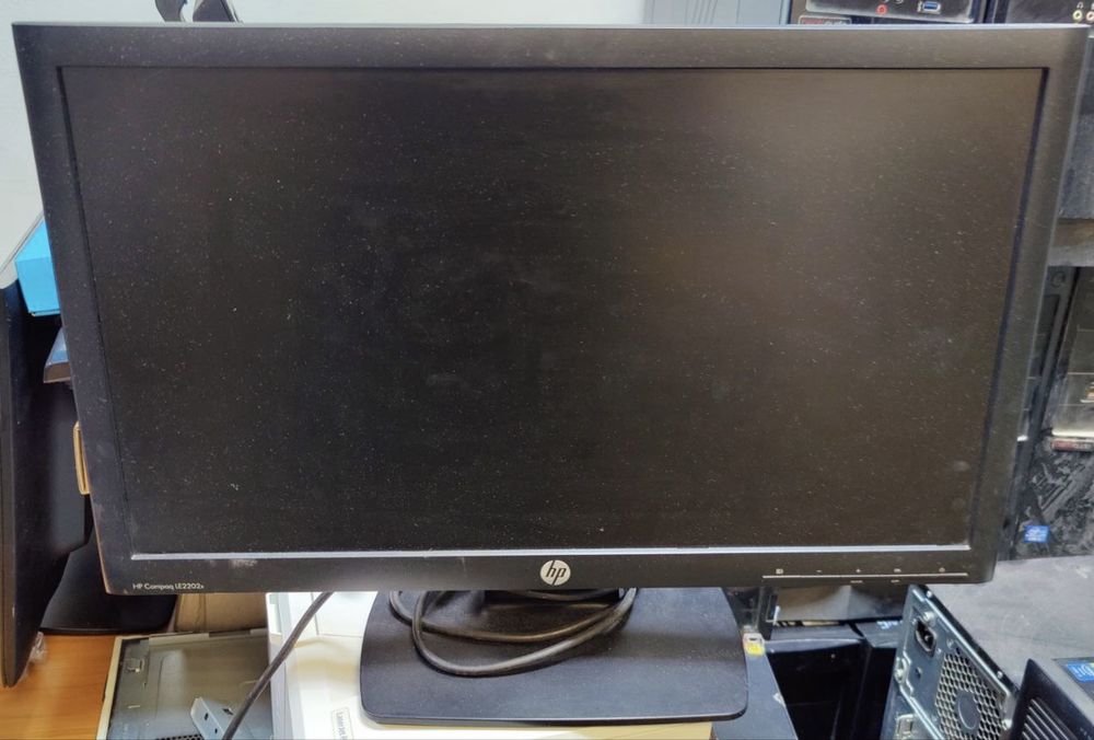 Монитор Монитор  HP 21.5" ProDisplay P221 [TN, LED, 1920x1080,