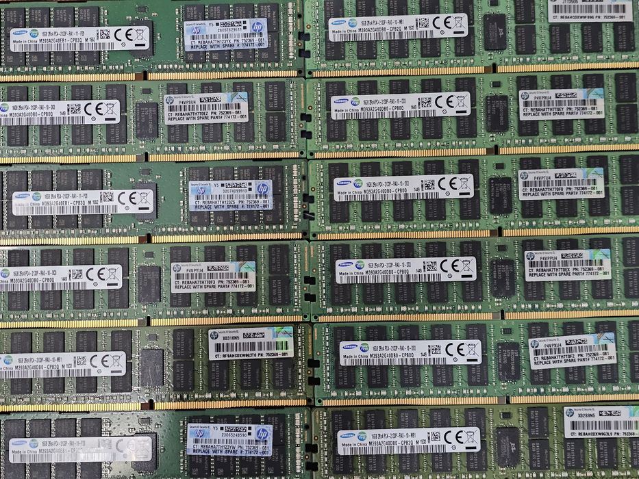 Memorie RAM 16GB DDR4 ECC Registered Samsung 2133MHz RDIMM
