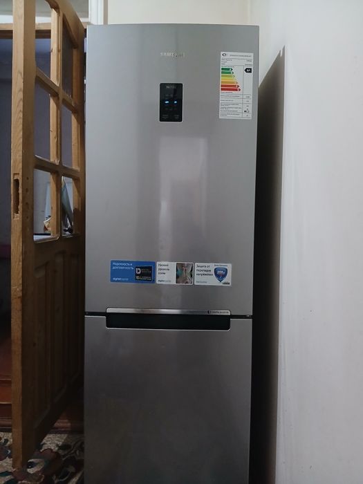 продается новый холодильник