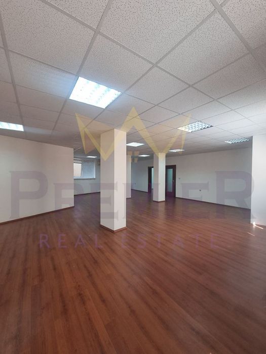 Офис в Варна-Бриз площ 116 цена 3000