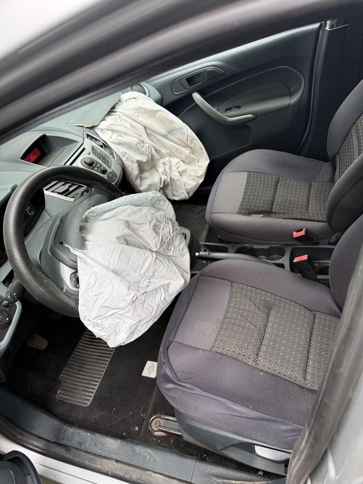 Ford Fiesta 1.2 MPi benzina, an 2009, avariat