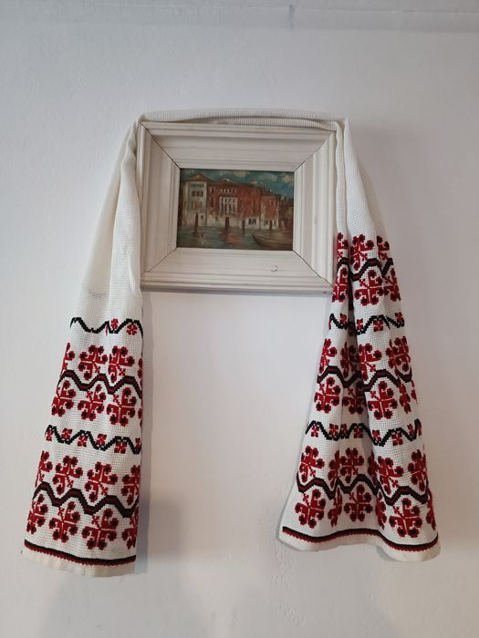 Vând stergare tradiționale cusute manua 4 bucăți l