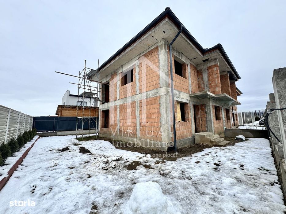 Casa de tip duplex cu 4 camere, 117mp utili,  230mp teren, Selimbar
