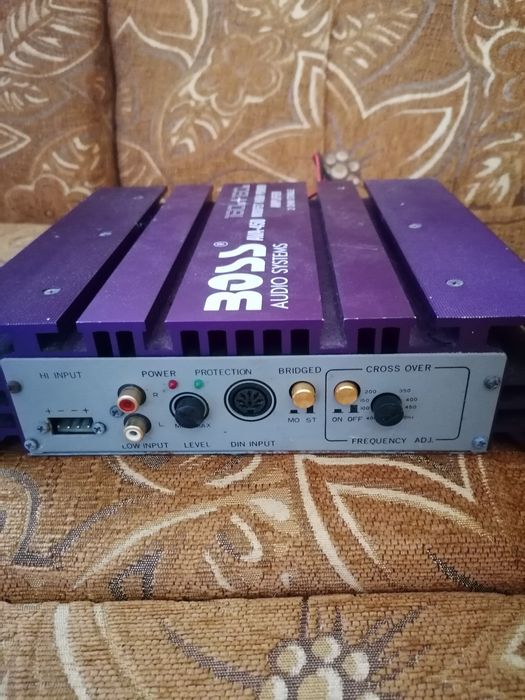 Усилвател с две стъпла Босс 320w