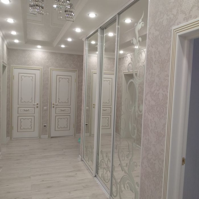 Поклеика обоев ...