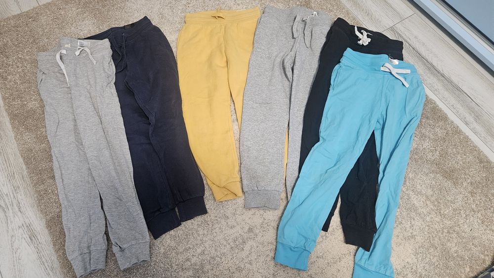 Pantaloni trening H&M nr 128