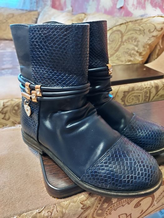 Продам сапоги осень-весна