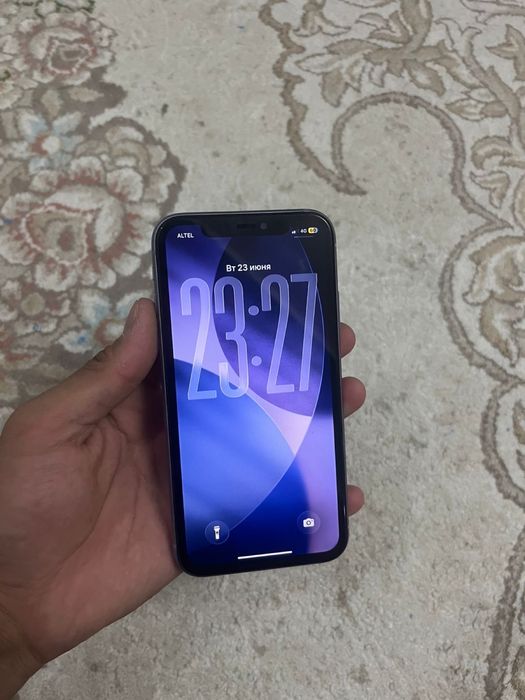 iPhone 11 64гб.