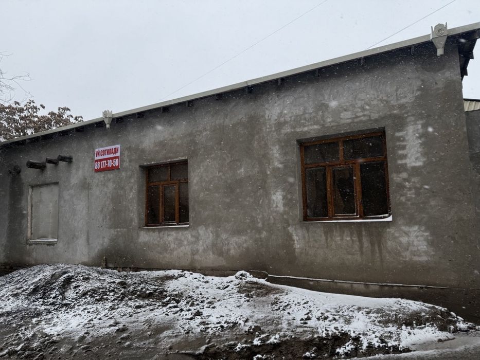 Hovli Sotiladi, Urganch shahar markazida joylashgan