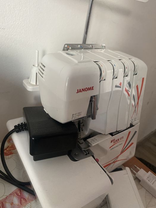 Janome Оверлок 12 мес с гарантией