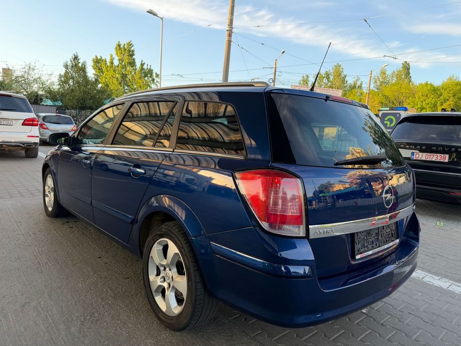Opel Astra H Caravan 1.9 CDTI 150 CP