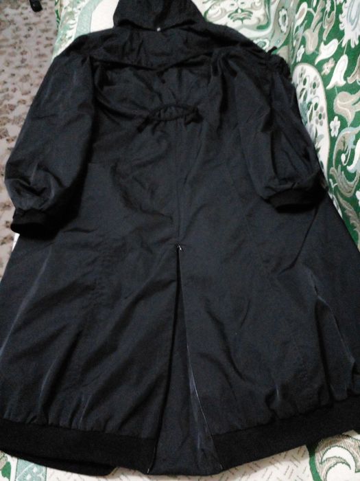 Продам женский плащ