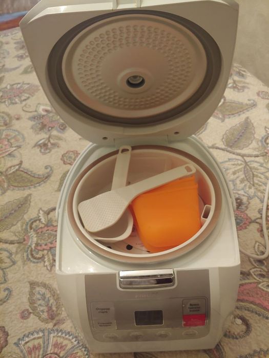 Продаётся мультиварка