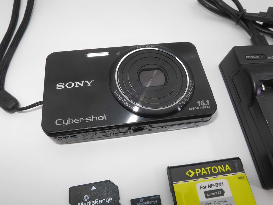 Sony CyberShot W570 ултра компактен цифров фотоапарат, дигитална камера в черен цвят, в отлично състояние, пълен комплект, работи отлично!