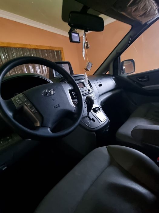 Hyundai starex сотилади