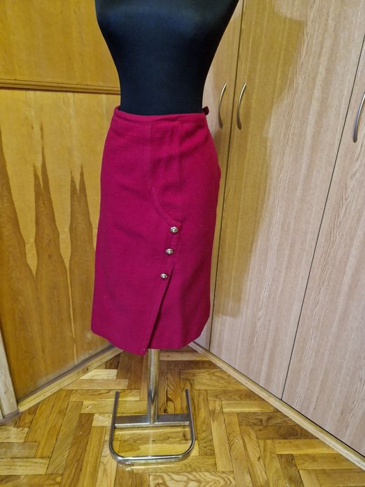 Fuste groase de vânzare