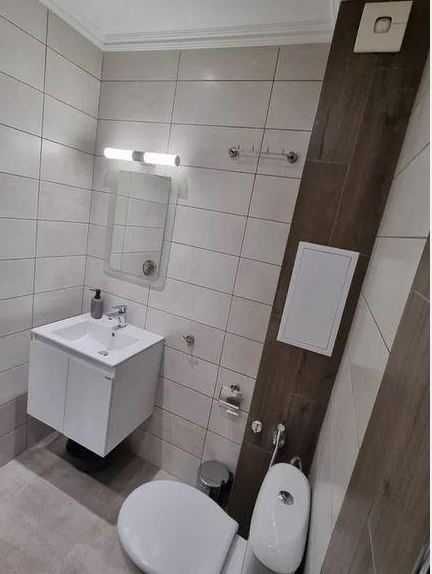 Дава се под наем Двустаен апартамент в София, Кръстова вада - 68 кв.м за 460 € - Снимка #6