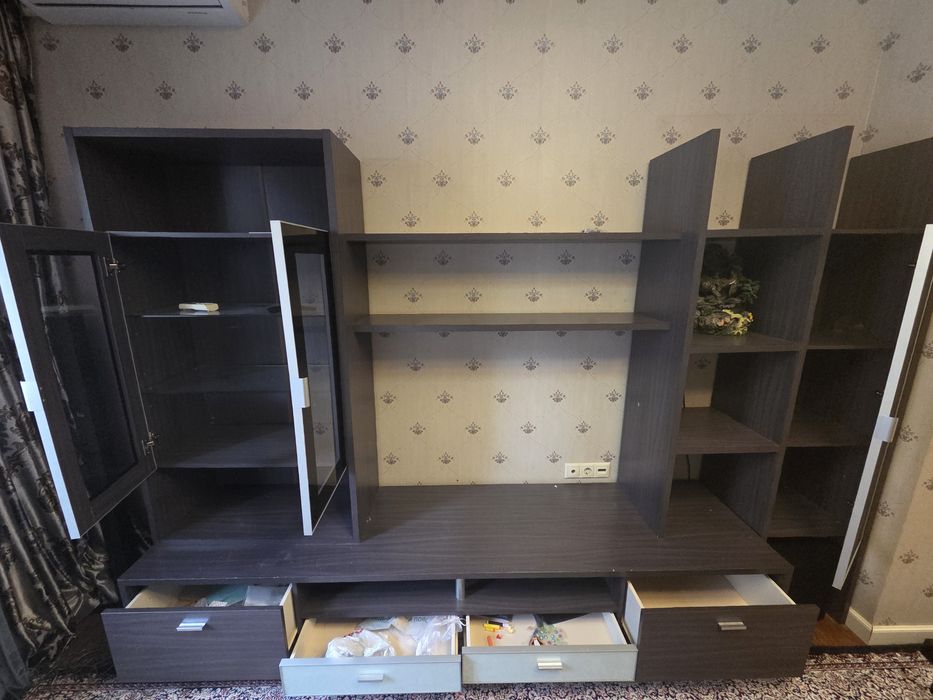 Продам стенку-шкаф срочно