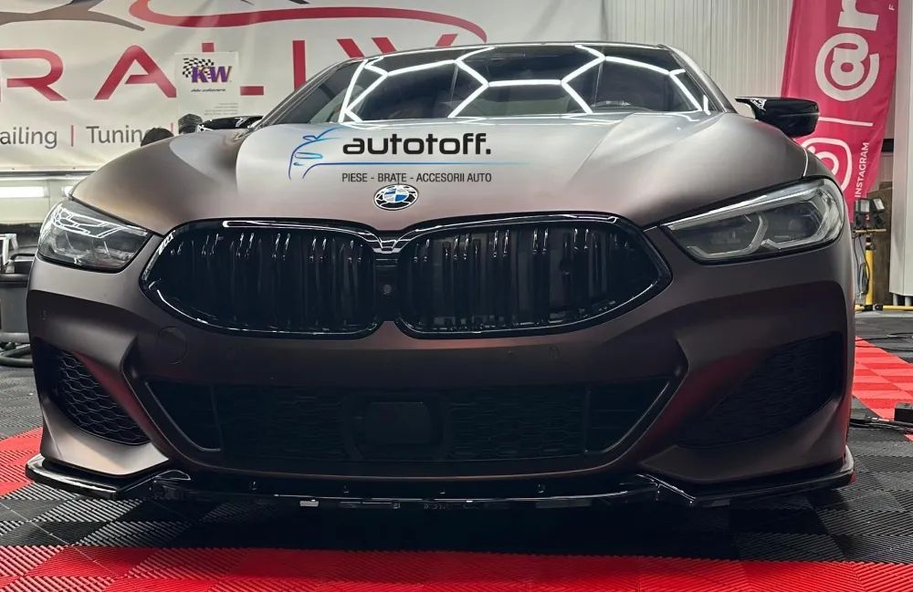 Grila dubla G14 G15 G16 Seria 8 compatibila cu BMW (2018+) M Negru lucios