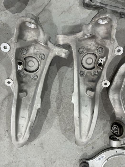 Fuzeta bmw seria 5 G30 G31 brate rulment 520 530 540