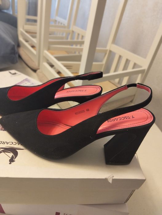 Продам женский обувь