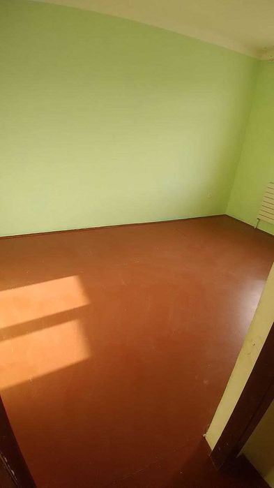 Guliston sh, Oktyabr namunali 2 sotixli uy, 4 xona