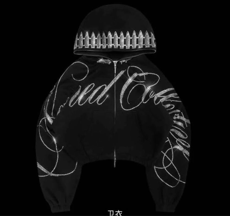 Толстовки с капюшоном