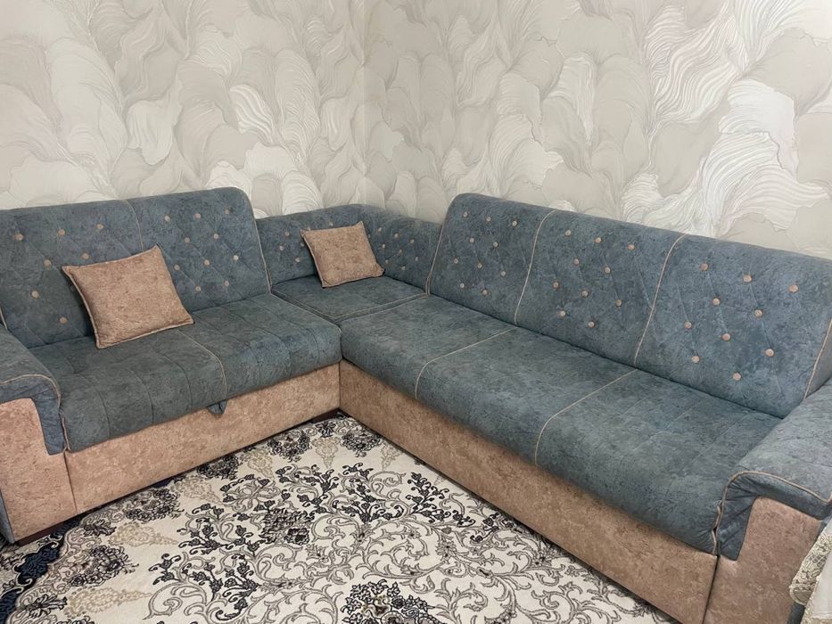 Диван лля комнаты