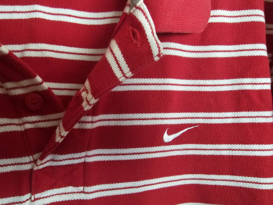 Tricou Nike roșu