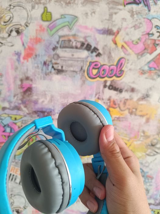 Продам наушники , новые