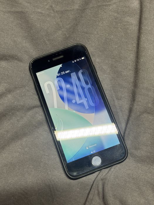 iPhone SE Айфон се 2020