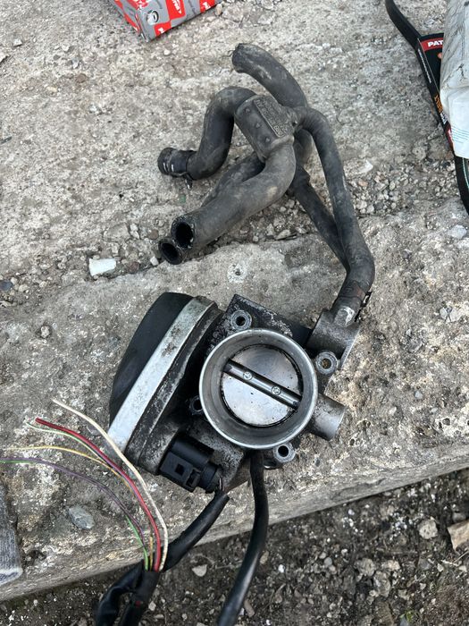 Дросельная заслонка пассат б5