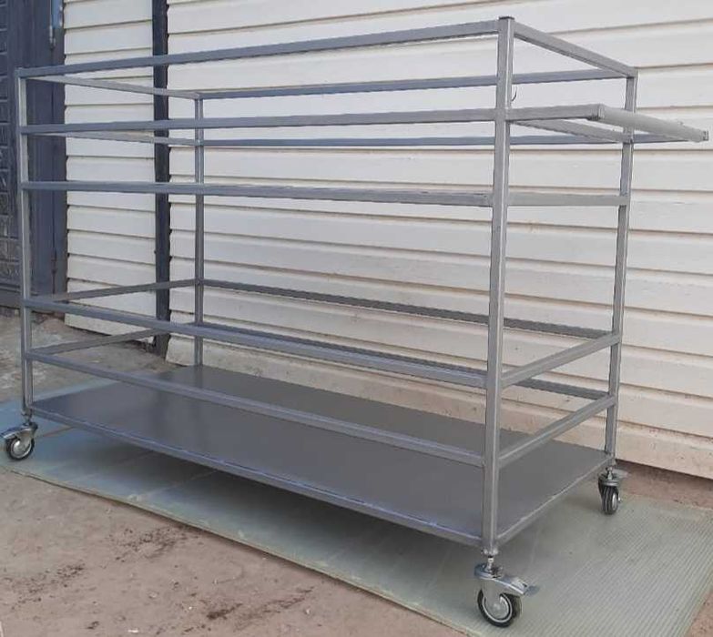 Тележка на колесах