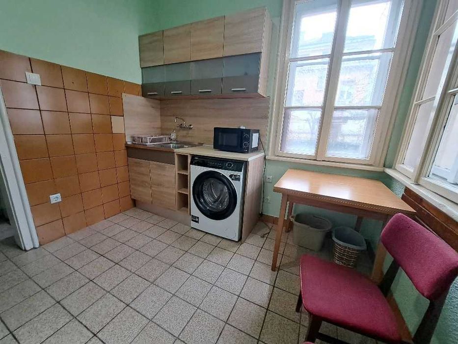 Дава се под наем Двустаен апартамент в София, Център - 90 кв.м за 598.23 € - Снимка #6