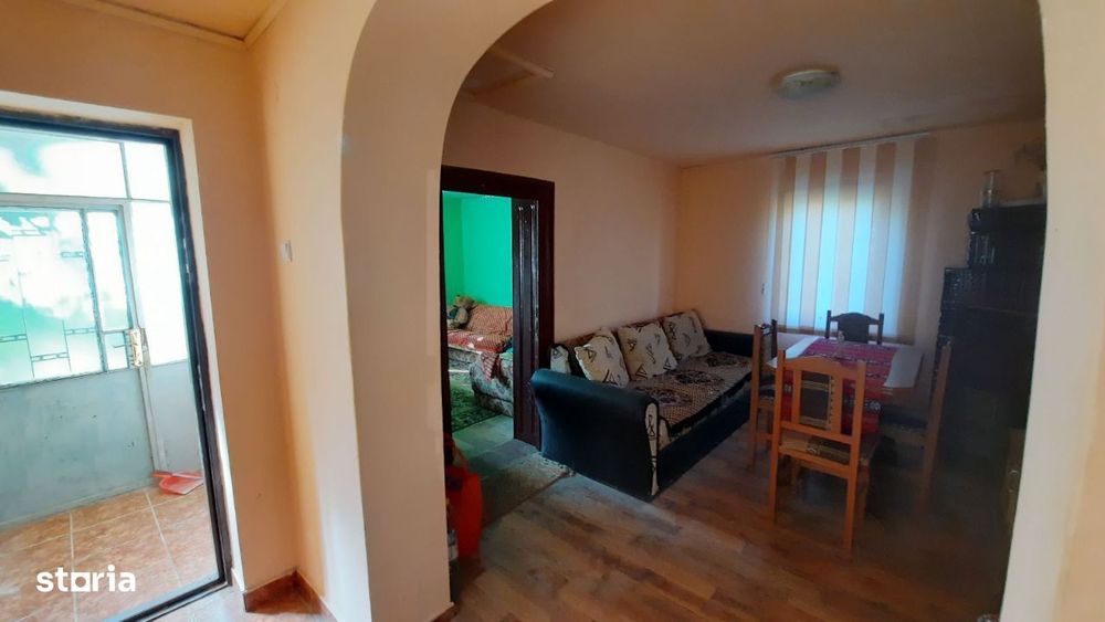 Vând proprietate în sat Brătești, com. Șirna, jud. Prahova