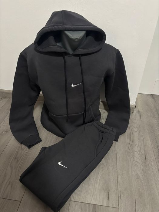 Trening Nike bărbați vatuit!