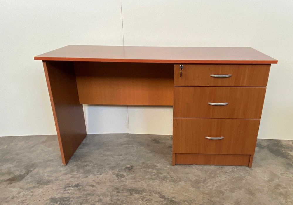 Vand Birou cu Sertare